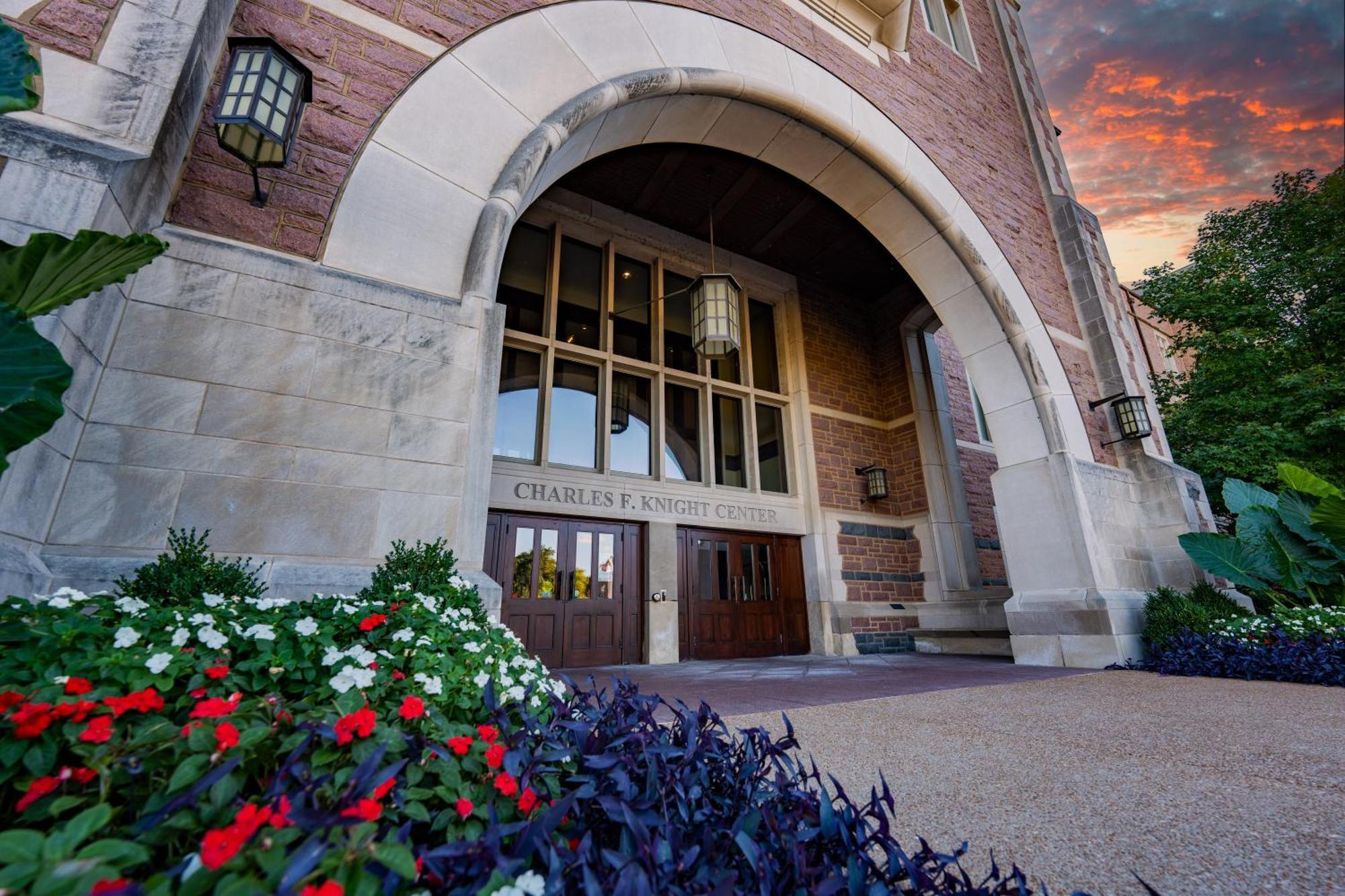 The Knight Center At Washington University University City Esterno foto